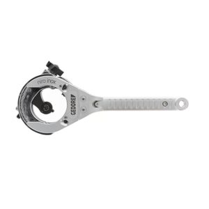 Cortatubos con llave chicharra incorporada
